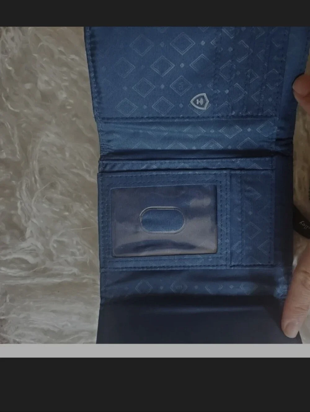 Vera Bradley RFID Blue Floral small billfold & Vera blad clear floral cosmetic